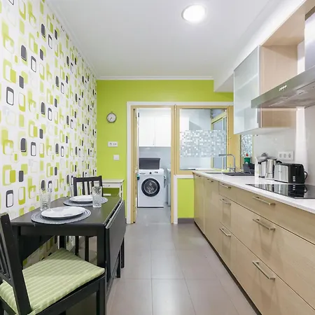 Con Parking Gratis En El Centro By * Vigo