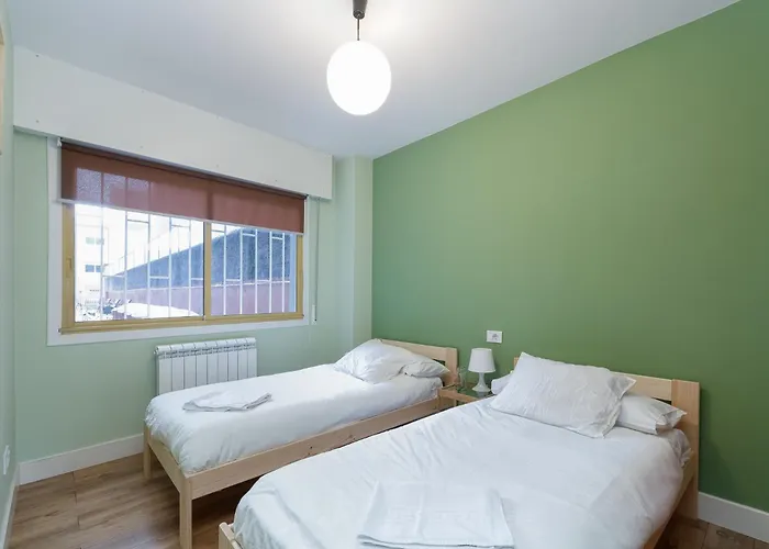 Con Parking Gratis En El Centro By * Vigo