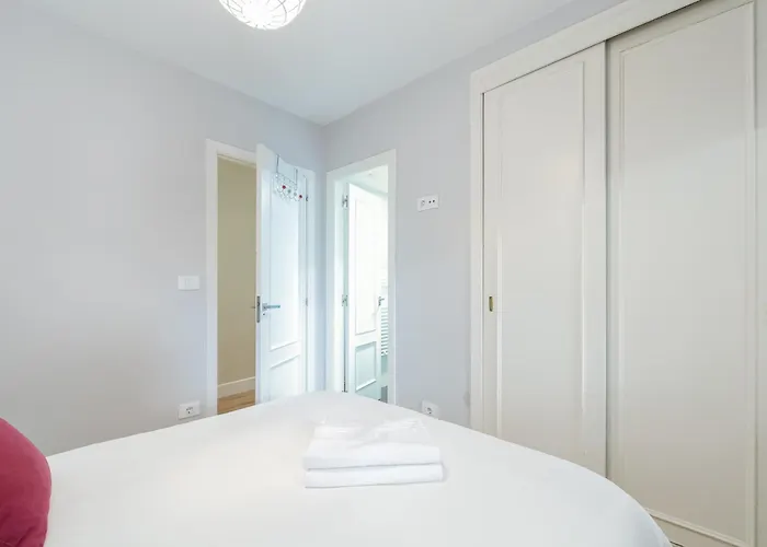 Con Parking Gratis En El Centro By Vigo